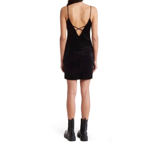 NWT💗ELODIE Strappy Back Crushed Velvet Mini Dress Size S - Picture 10 of 10